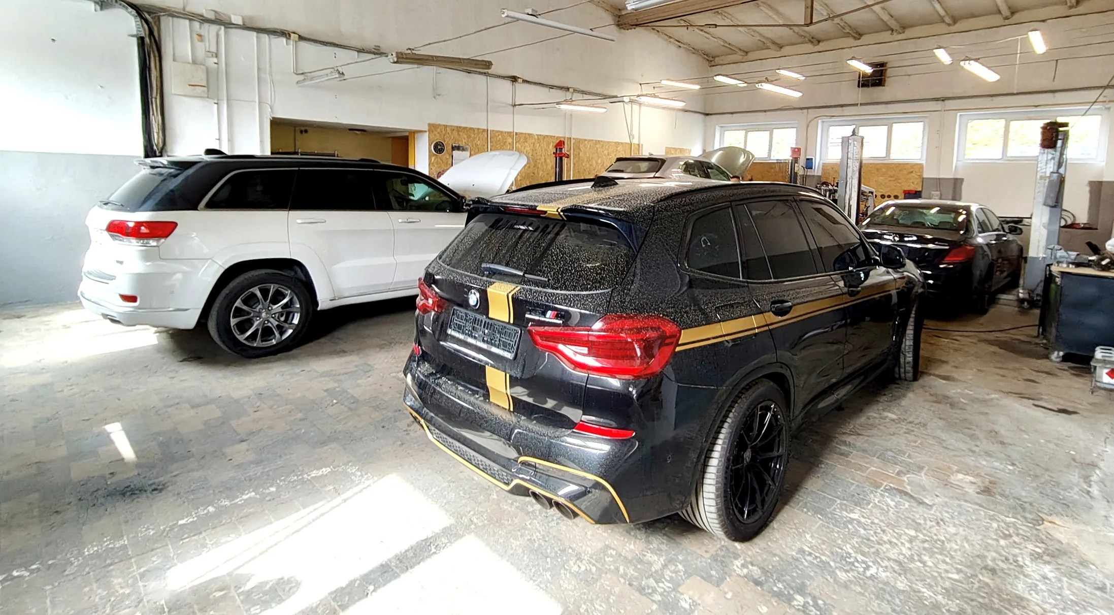 Lakierowanie samochodu w warsztacie RMK Auto Serwis